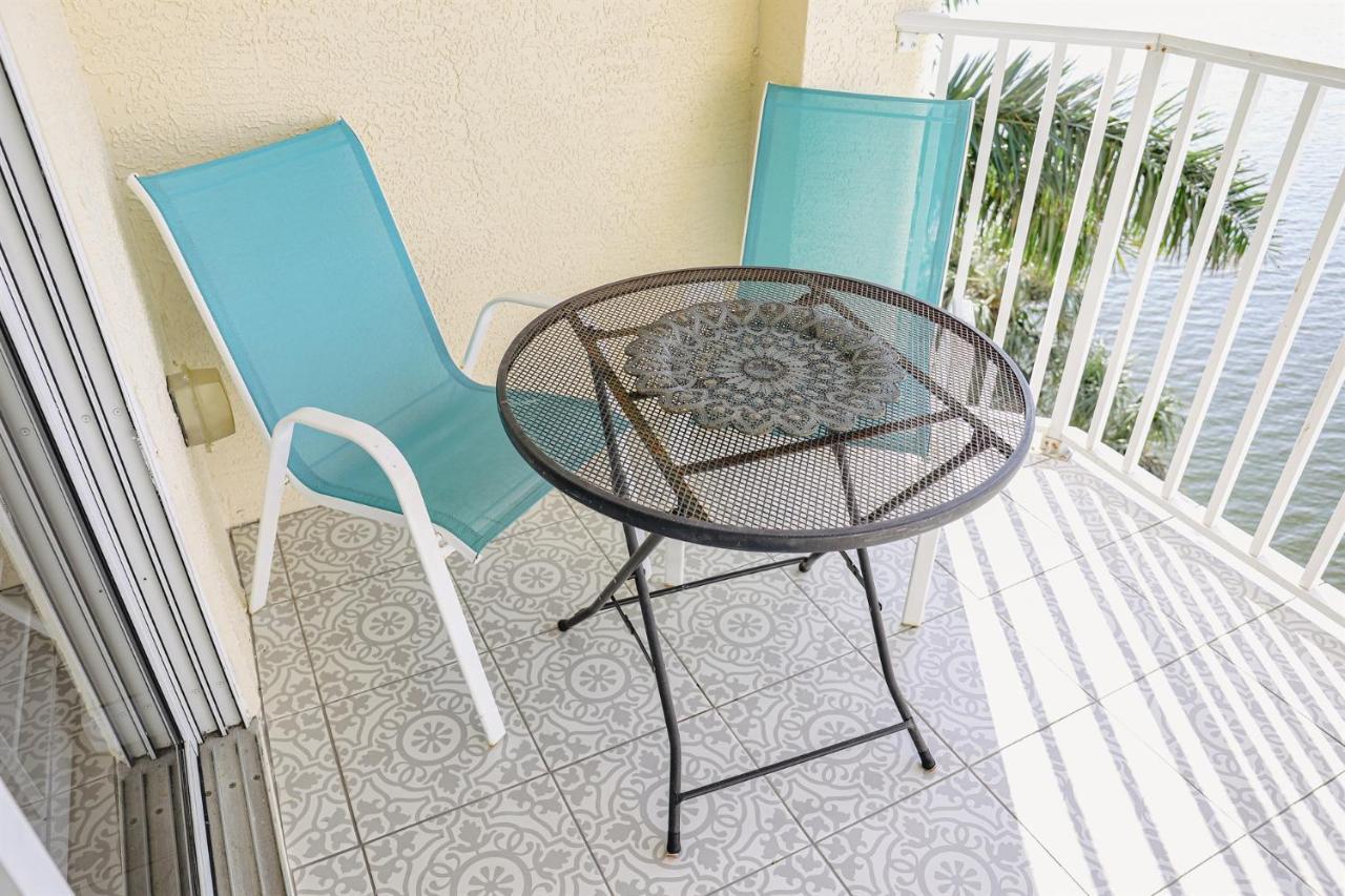 Dolphin Bay In Boca Ciega Resort - 2Br, Pool, Bay View Сент-Питерсберг Экстерьер фото