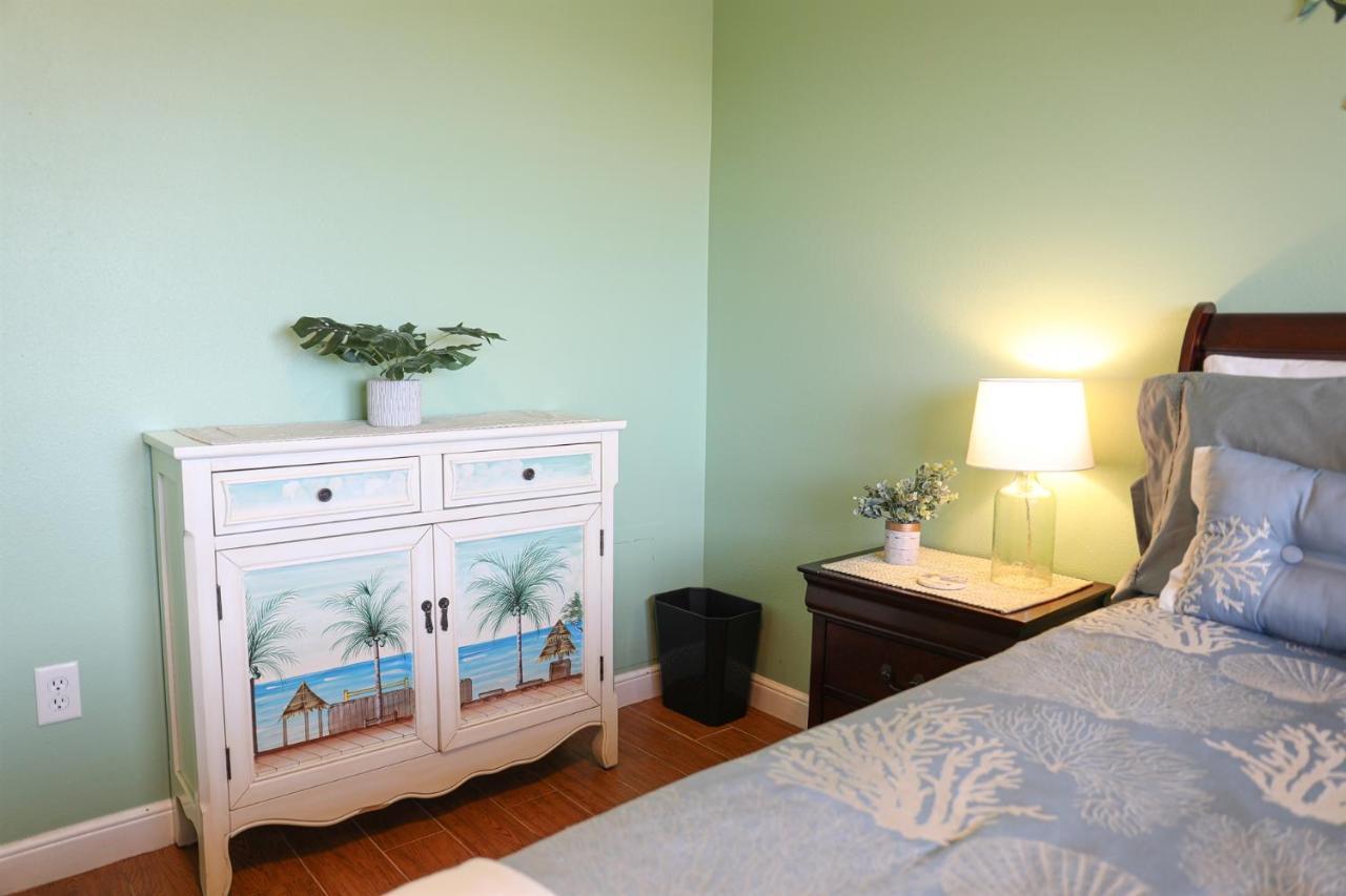Dolphin Bay In Boca Ciega Resort - 2Br, Pool, Bay View Сент-Питерсберг Экстерьер фото