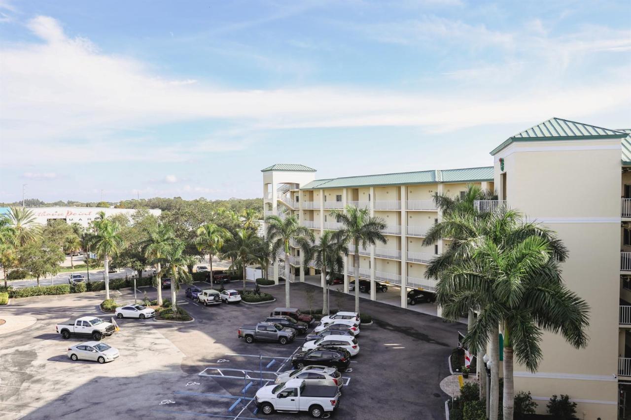 Dolphin Bay In Boca Ciega Resort - 2Br, Pool, Bay View Сент-Питерсберг Экстерьер фото